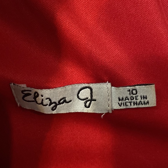 Red formal - Picture 4 of 5